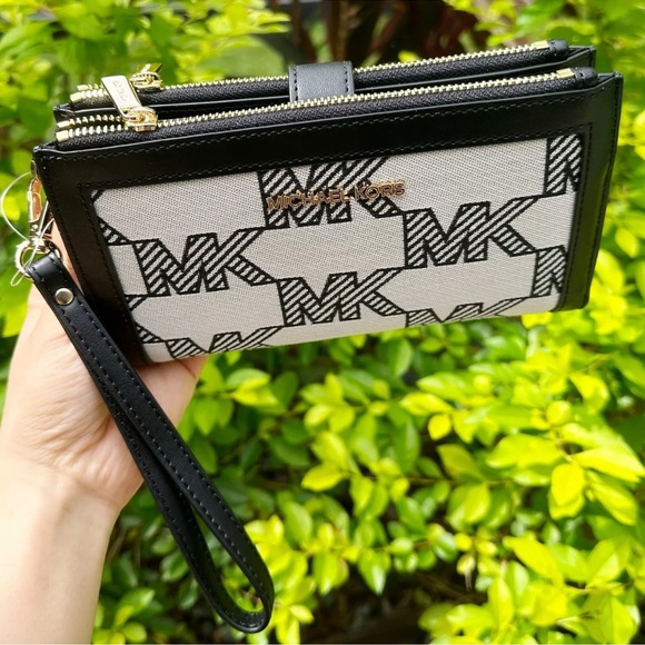 Michael Kors Jet Set Travel Large Double Zip Wallet Graphic Logo MK Beige Black - Picture 4 of 6